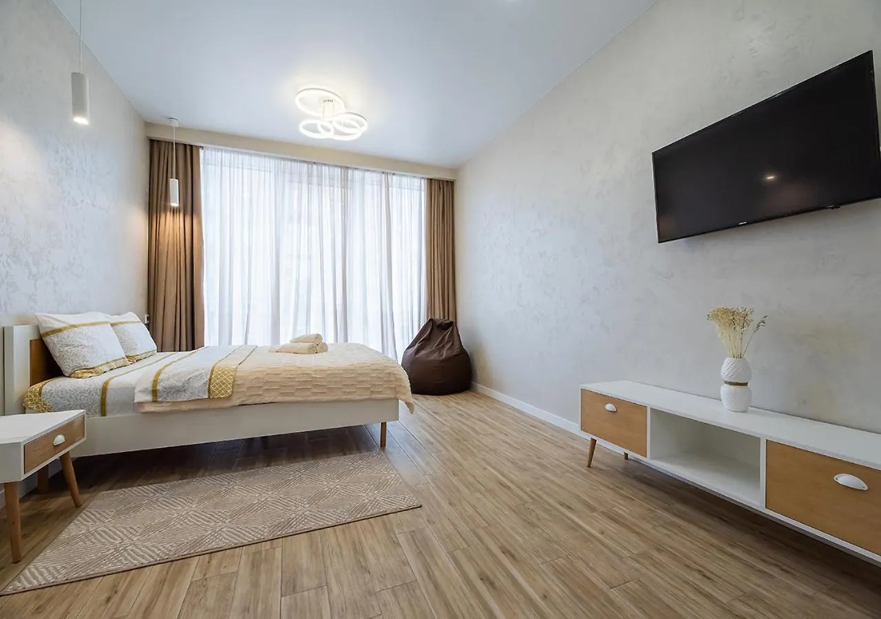 Smart Plaza Obolon: Designer Apartments Near Minska Metro Kyiv 0*,
